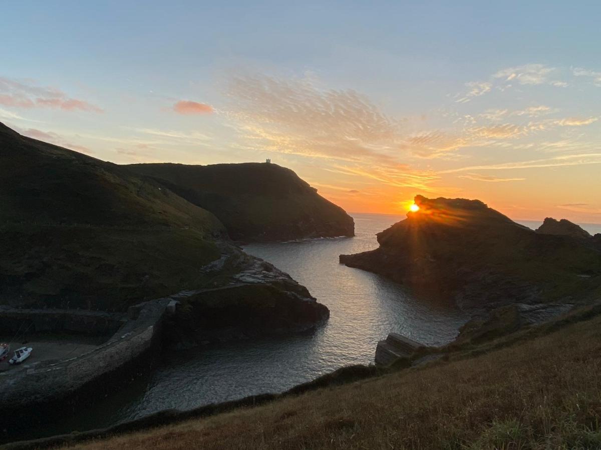 Polrunny Farm Seaberry Cottage With A Sea View And Log Burner Boscastle Buitenkant foto